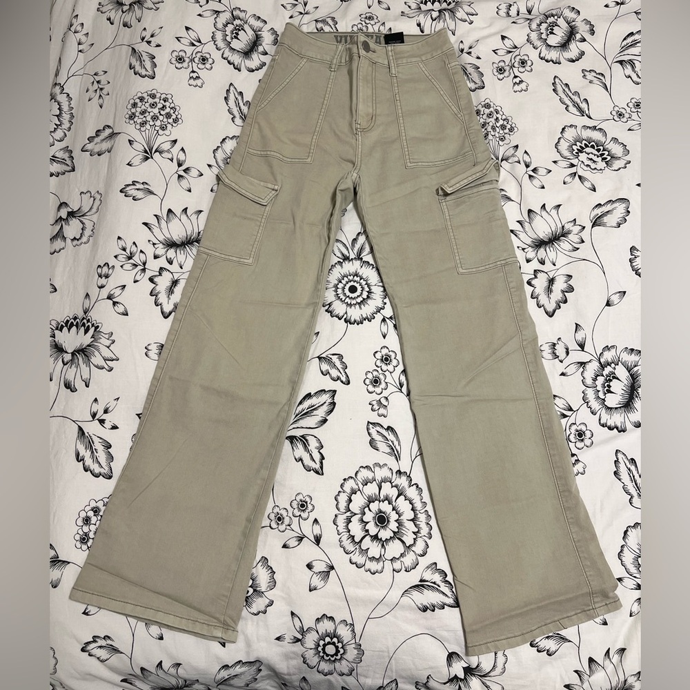 Khaki/Tan Cargo pants